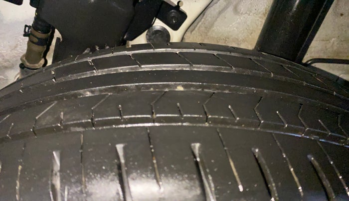 2020 Hyundai VENUE S 1.2, Petrol, Manual, 62,853 km, Left Rear Tyre Tread