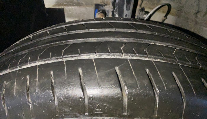 2020 Hyundai VENUE S 1.2, Petrol, Manual, 62,853 km, Left Front Tyre Tread