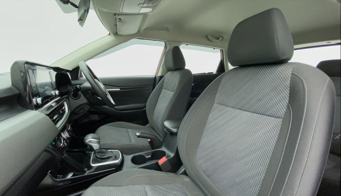 2019 KIA SELTOS HTK PLUS AT 1.5 DIESEL, Diesel, Automatic, 40,029 km, Right Side Front Door Cabin