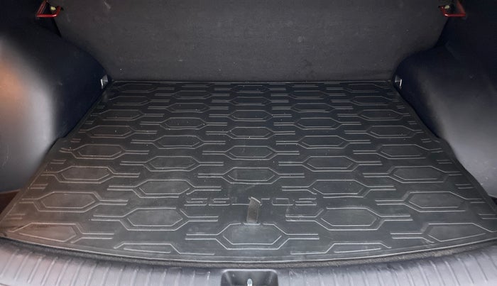 2019 KIA SELTOS HTK PLUS AT 1.5 DIESEL, Diesel, Automatic, 40,029 km, Boot Inside