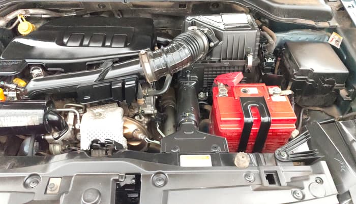 2019 Mahindra XUV300 W6 1.2 PETROL, Petrol, Manual, 91,916 km, Engine View - Left