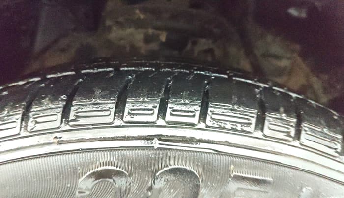 2019 Mahindra XUV300 W6 1.2 PETROL, Petrol, Manual, 91,916 km, Right Front Tyre Tread
