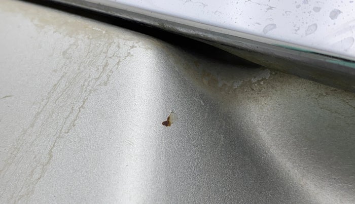 2014 Maruti Swift Dzire VXI AT, Petrol, Automatic, 47,864 km, Dicky (Boot door) - Minor rust Inside Panel