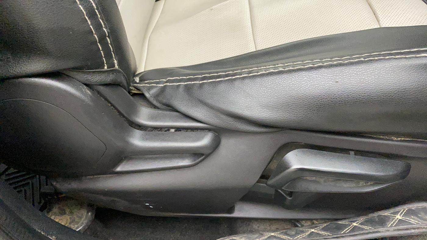 2022 Tata TIGOR XZ PLUS CNG, CNG, Manual, 24,939 km, Driver Side Adjustment Panel