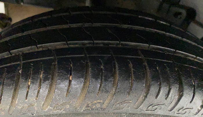2022 Tata TIGOR XZ PLUS CNG, CNG, Manual, 24,939 km, Right Rear Tyre Tread