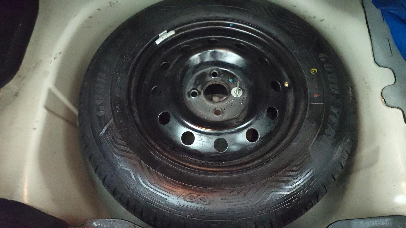 2013 Maruti Swift Dzire VXI AT, Petrol, Automatic, 52,294 km, Spare Tyre