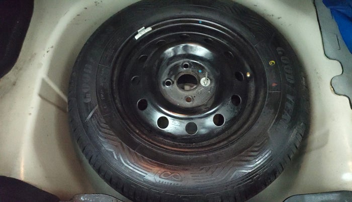 2013 Maruti Swift Dzire VXI AT, Petrol, Automatic, 52,294 km, Spare Tyre