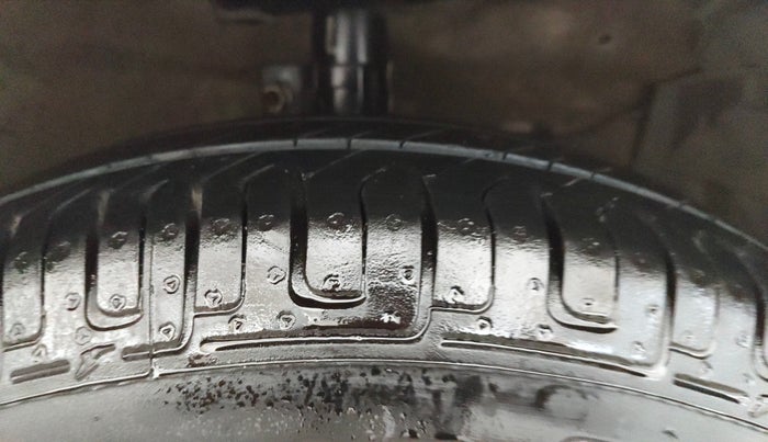 2013 Maruti Swift Dzire VXI AT, Petrol, Automatic, 52,294 km, Right Front Tyre Tread