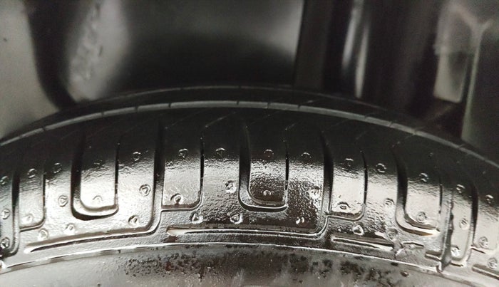 2013 Maruti Swift Dzire VXI AT, Petrol, Automatic, 52,294 km, Left Rear Tyre Tread