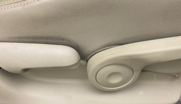 2021 Maruti Ciaz ALPHA 1.5 SHVS PETROL, Petrol, Manual, 26,129 km, Driver Side Adjustment Panel