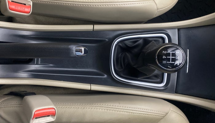 2021 Maruti Ciaz ALPHA 1.5 SHVS PETROL, Petrol, Manual, 26,129 km, Gear Lever