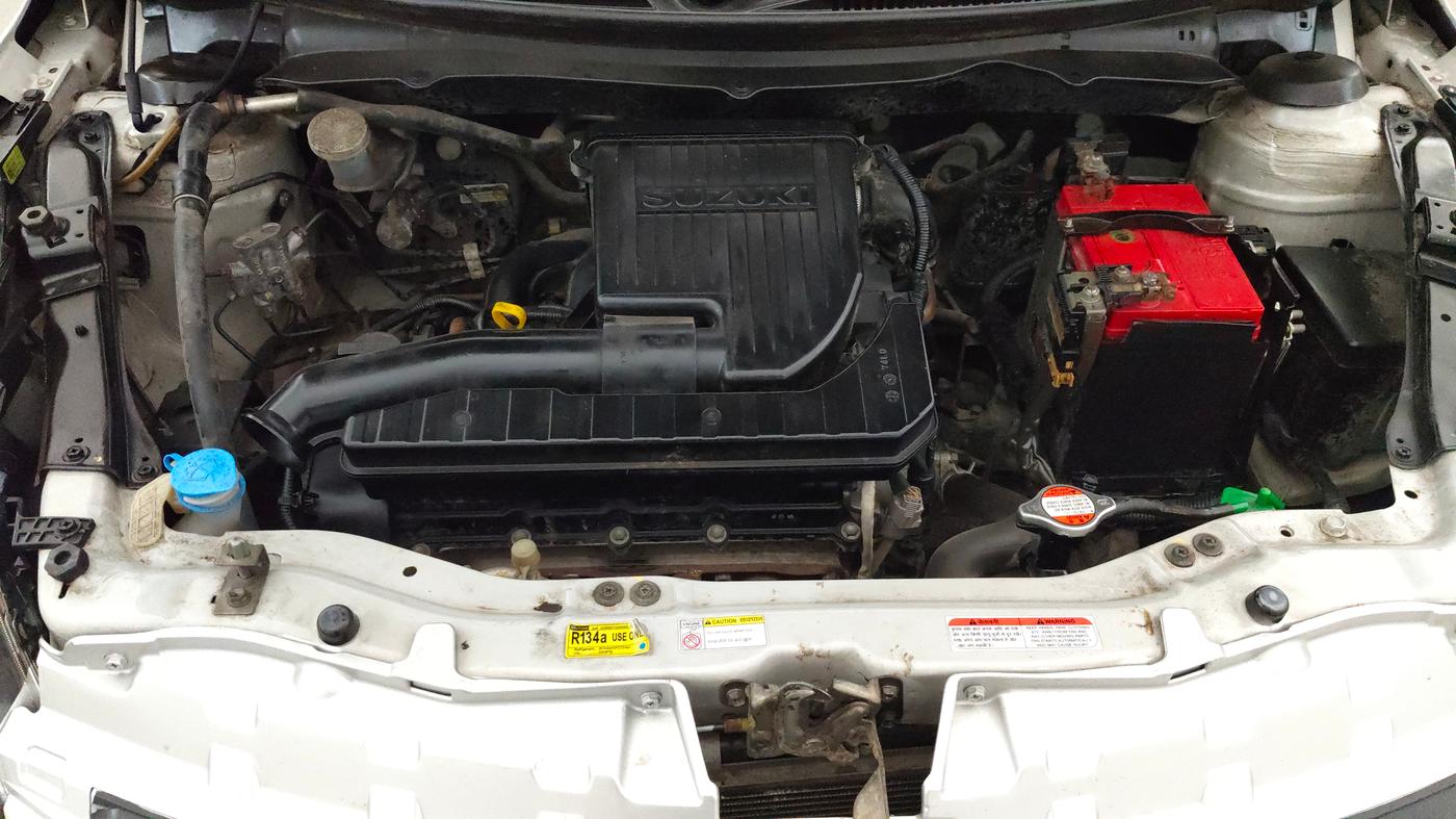 2016 Maruti Swift VXI, Petrol, Manual, 90,211 km, Engine View
