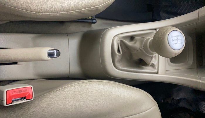 2015 Maruti Ertiga VDI, Diesel, Manual, 96,863 km, Gear Lever