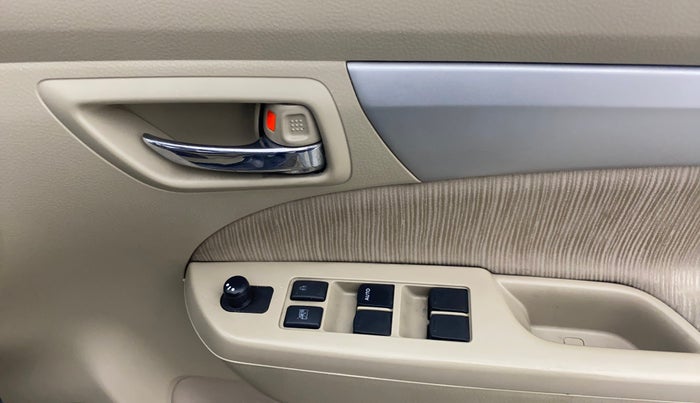 2015 Maruti Ertiga VDI, Diesel, Manual, 96,863 km, Driver Side Door Panels Control