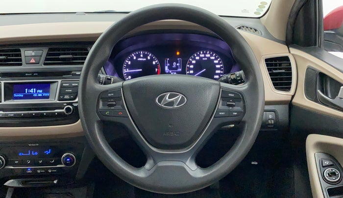 2016 Hyundai Elite i20 SPORTZ 1.2, Petrol, Manual, 1,19,228 km, Steering Wheel Close Up