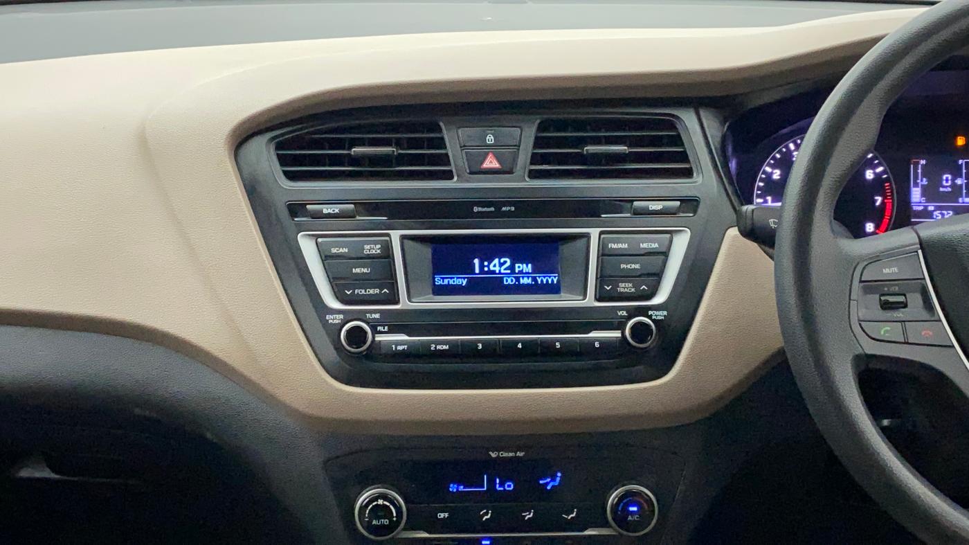 2016 Hyundai Elite i20 SPORTZ 1.2, Petrol, Manual, 1,19,228 km, Air Conditioner