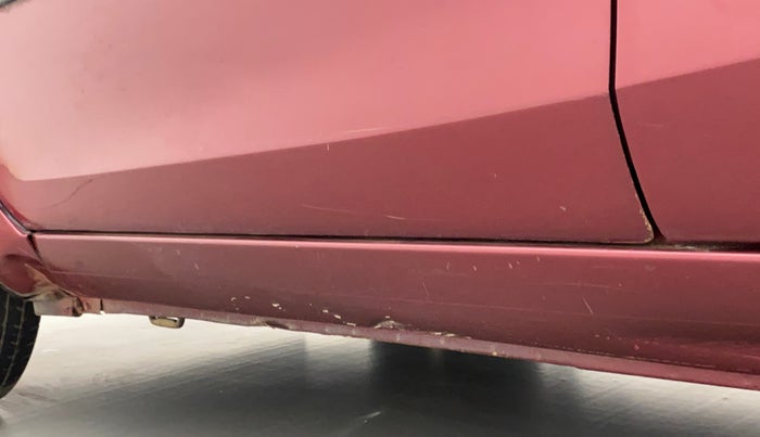 2011 Maruti Ritz ZXI, Petrol, Manual, 69,560 km, Left running board - Slightly dented