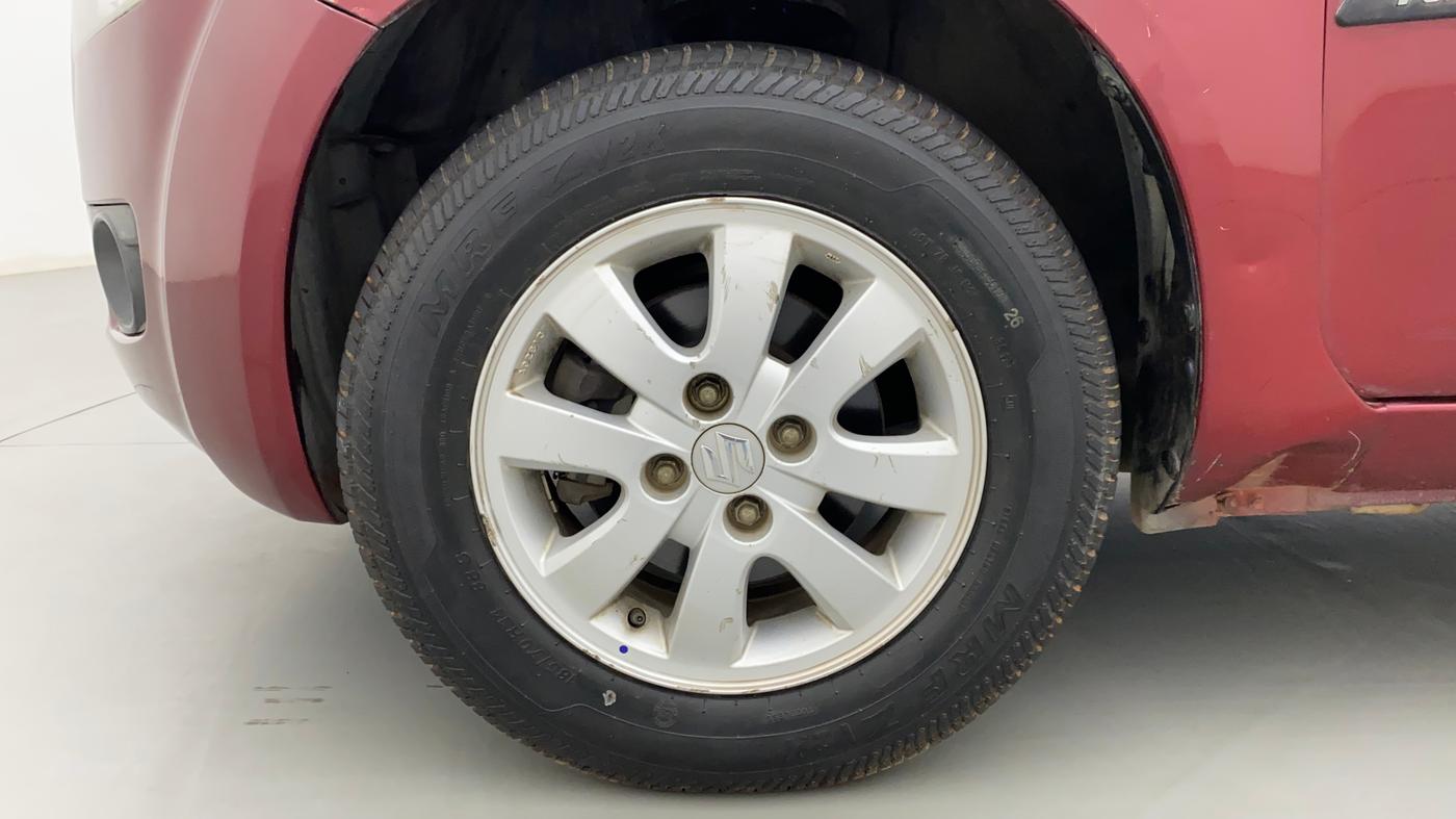 2011 Maruti Ritz ZXI, Petrol, Manual, 69,560 km, Left Front Wheel