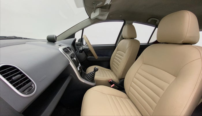 2011 Maruti Ritz ZXI, Petrol, Manual, 69,560 km, Right Side Front Door Cabin