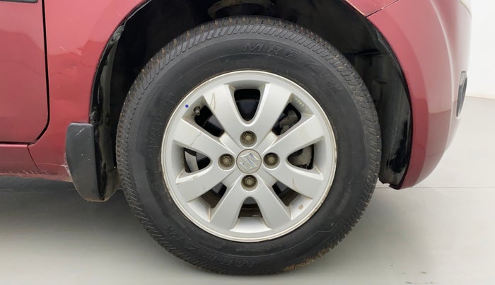 2011 Maruti Ritz ZXI, Petrol, Manual, 69,560 km, Right Front Wheel