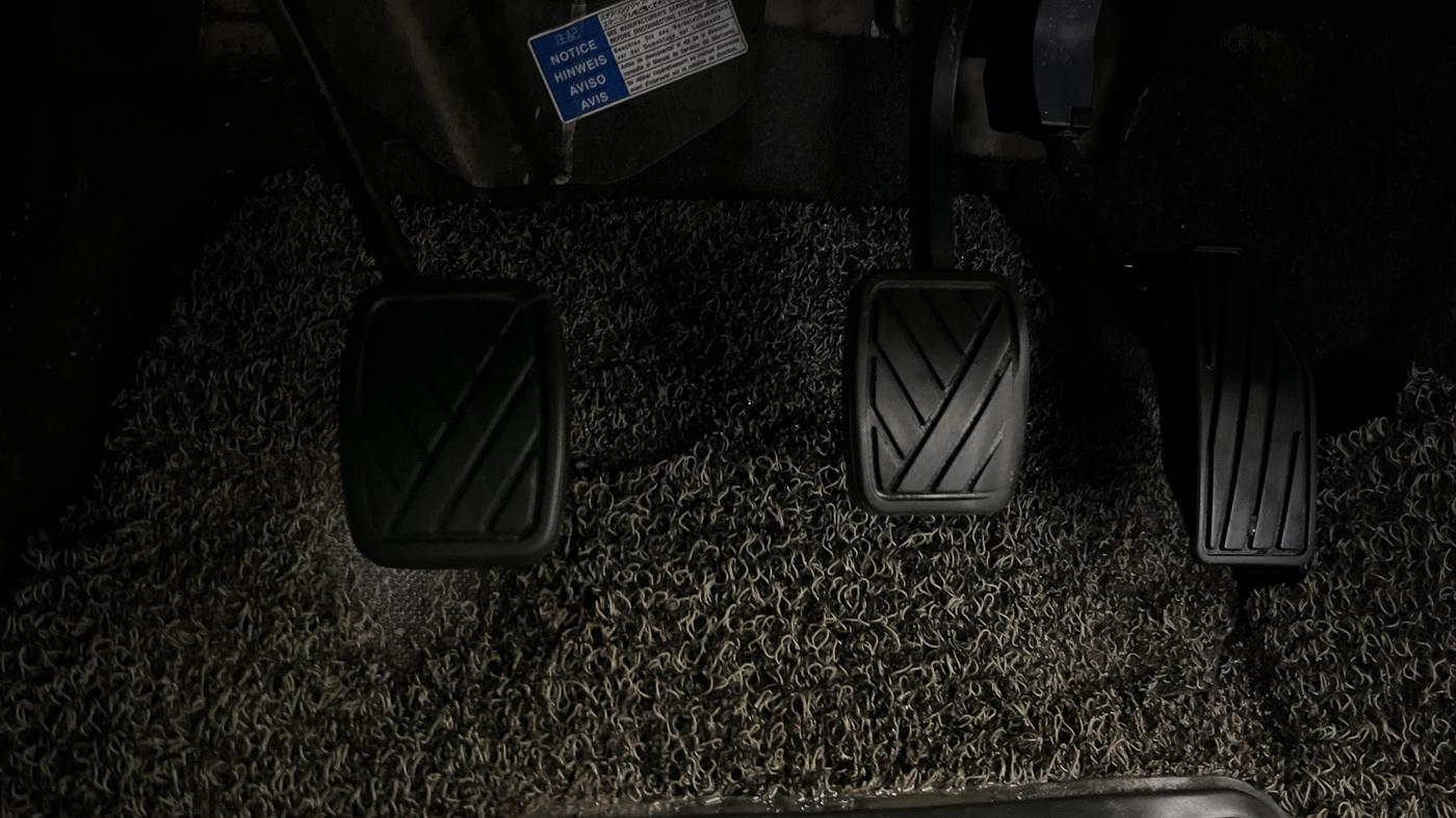 2019 Maruti Swift LDI, Diesel, Manual, 74,366 km, Pedals