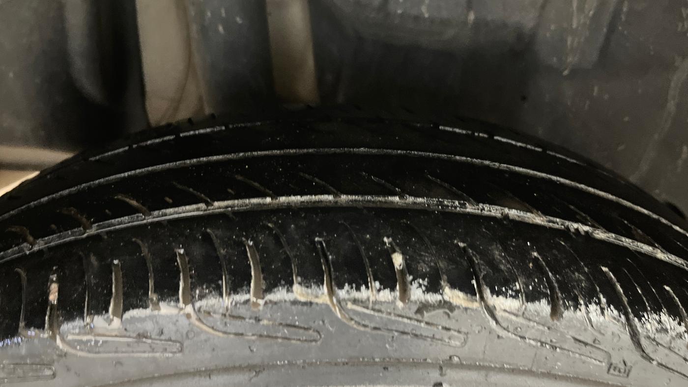 2019 Maruti Swift LDI, Diesel, Manual, 74,366 km, Right Rear Tyre Tread