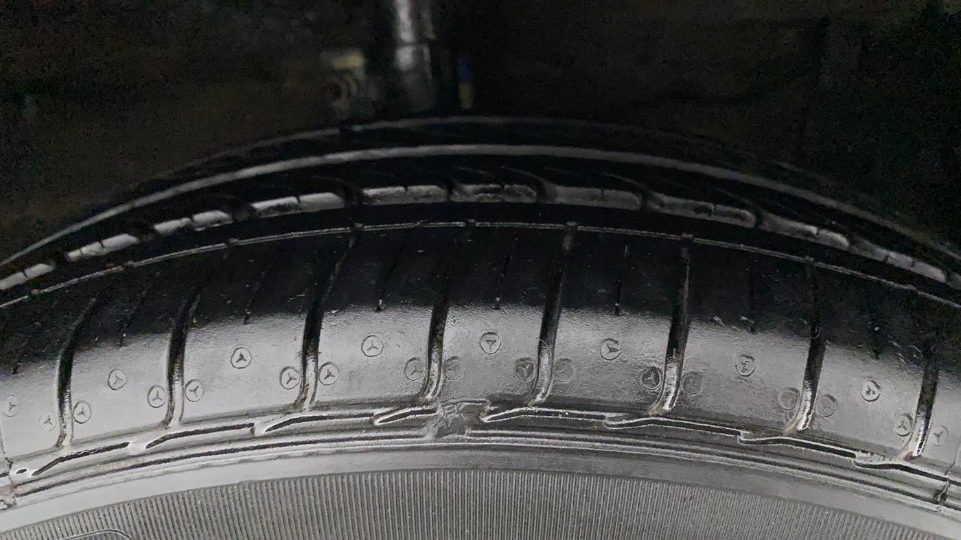 2022 Maruti Ciaz ZETA 1.5 SHVS MT PETROL, CNG, Manual, 21,588 km, Right Front Tyre Tread