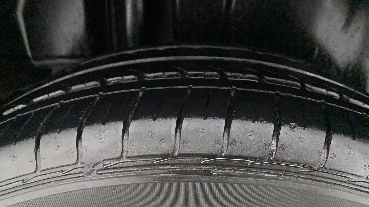 2022 Maruti Ciaz ZETA 1.5 SHVS MT PETROL, CNG, Manual, 21,588 km, Right Rear Tyre Tread