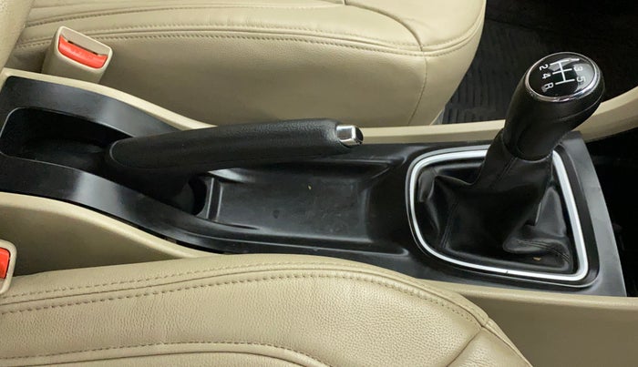 2022 Maruti Ciaz ZETA 1.5 SHVS MT PETROL, Petrol, Manual, 21,588 km, Gear Lever