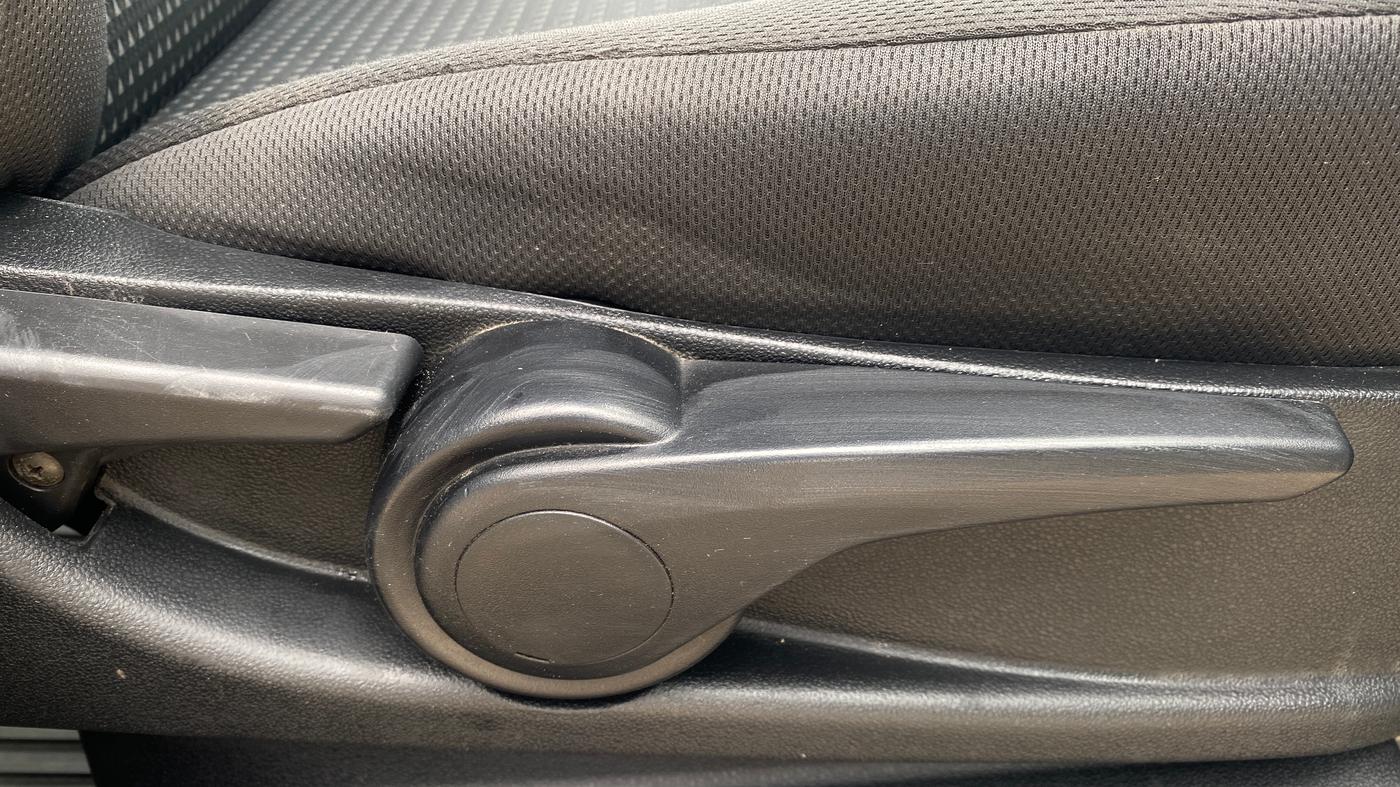 2017 Tata Tiago XZ PETROL, Petrol, Manual, 71,012 km, Driver Side Adjustment Panel