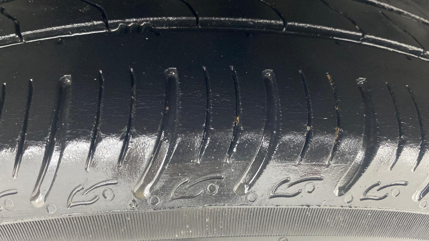 2017 Tata Tiago XZ PETROL, Petrol, Manual, 71,012 km, Right Rear Tyre Tread