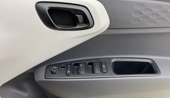 2021 Hyundai GRAND I10 NIOS MAGNA 1.2 KAPPA VTVT CNG, CNG, Manual, 37,285 km, Driver Side Door Panels Control