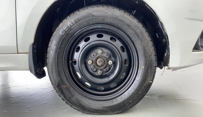 2016 Tata Tiago XT PETROL, Petrol, Manual, 66,284 km, Right Front Wheel