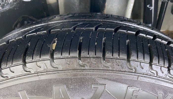 2016 Tata Tiago XT PETROL, Petrol, Manual, 66,284 km, Left Rear Tyre Tread