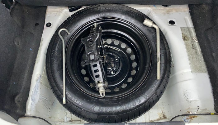 2016 Tata Tiago XT PETROL, Petrol, Manual, 66,284 km, Spare Tyre