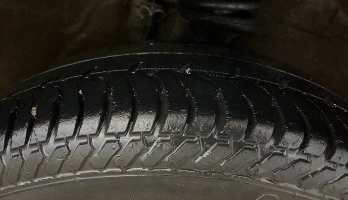 2015 Maruti Alto K10 VXI, Petrol, Manual, 47,742 km, Right Front Tyre Tread