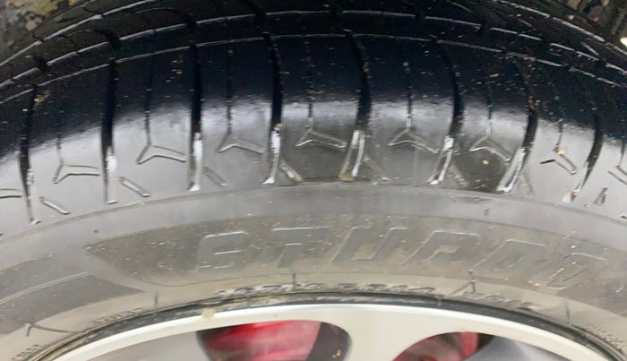 2019 Hyundai Grand i10 SPORTZ AT 1.2 KAPPA VTVT, Petrol, Automatic, 64,035 km, Left Rear Tyre Tread