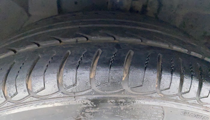 2019 Ford Ecosport 1.5 TITANIUM TI VCT, Petrol, Manual, 17,457 km, Left Front Tyre Tread