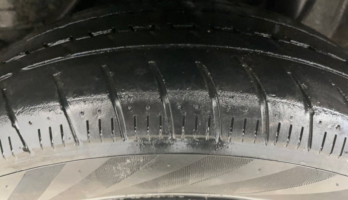 2017 Honda Amaze 1.2L I-VTEC S, Petrol, Manual, 74,364 km, Left Rear Tyre Tread