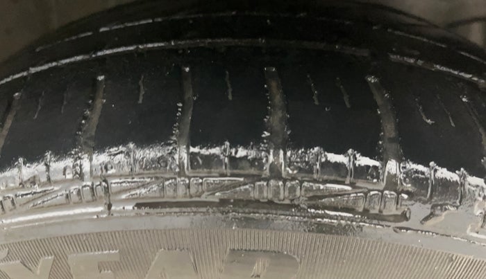 2017 Honda Amaze 1.2L I-VTEC S, Petrol, Manual, 74,364 km, Right Front Tyre Tread