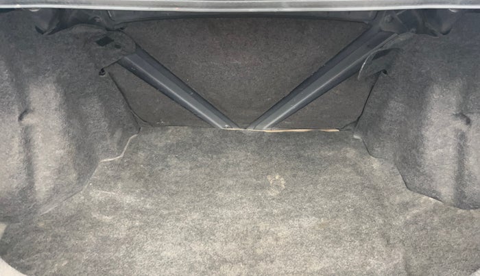 2017 Honda Amaze 1.2L I-VTEC S, Petrol, Manual, 74,364 km, Boot Inside