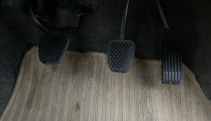 2017 Honda Amaze 1.2L I-VTEC S, Petrol, Manual, 74,364 km, Pedals