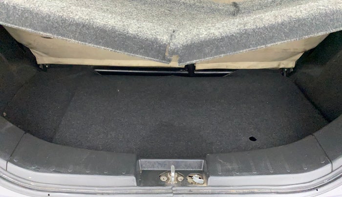 2015 Maruti Wagon R 1.0 VXI, Petrol, Manual, 78,025 km, Boot Inside