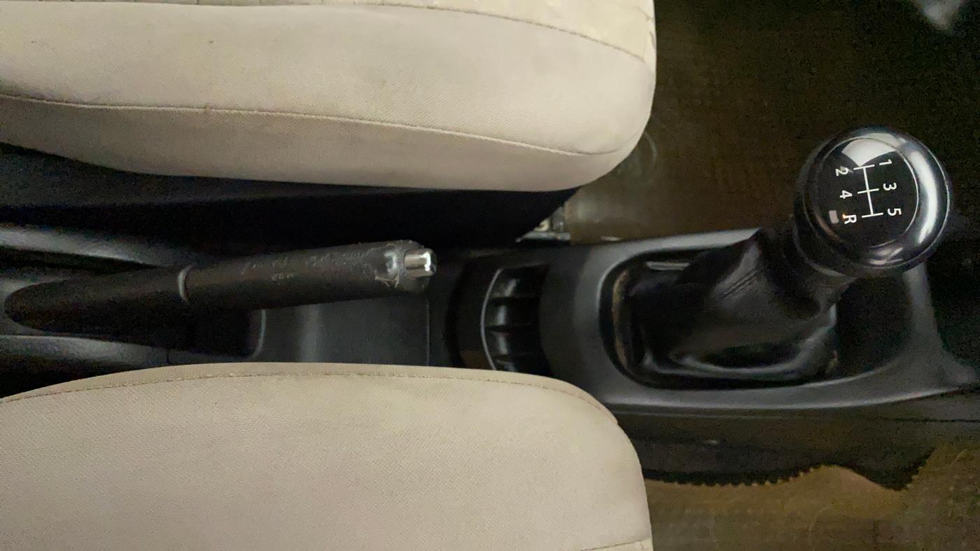 2014 Maruti Wagon R 1.0 VXI, Petrol, Manual, 18,881 km, Gear Lever