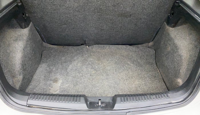 2010 Volkswagen Polo TRENDLINE 1.2L PETROL, Petrol, Manual, 61,282 km, Boot Inside