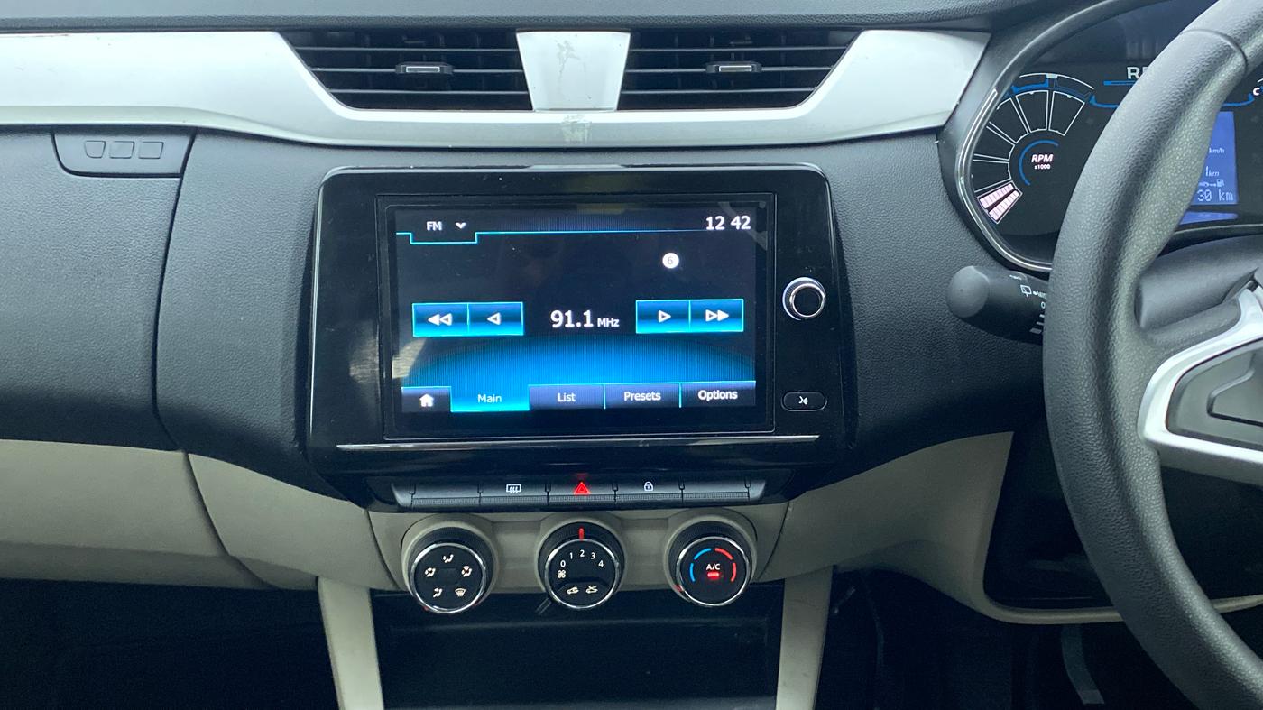 2020 Renault TRIBER 1.0 RXZ, Petrol, Manual, 15,652 km, Air Conditioner