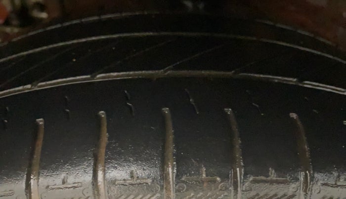 2017 Hyundai Grand i10 MAGNA 1.2 KAPPA VTVT, Petrol, Manual, 45,620 km, Right Rear Tyre Tread