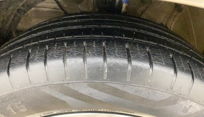 2018 Maruti Swift ZXI PLUS AMT, Petrol, Automatic, 23,975 km, Left Front Tyre Tread