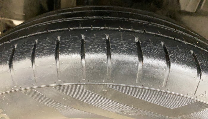 2018 Maruti Swift ZXI PLUS AMT, Petrol, Automatic, 23,975 km, Right Rear Tyre Tread