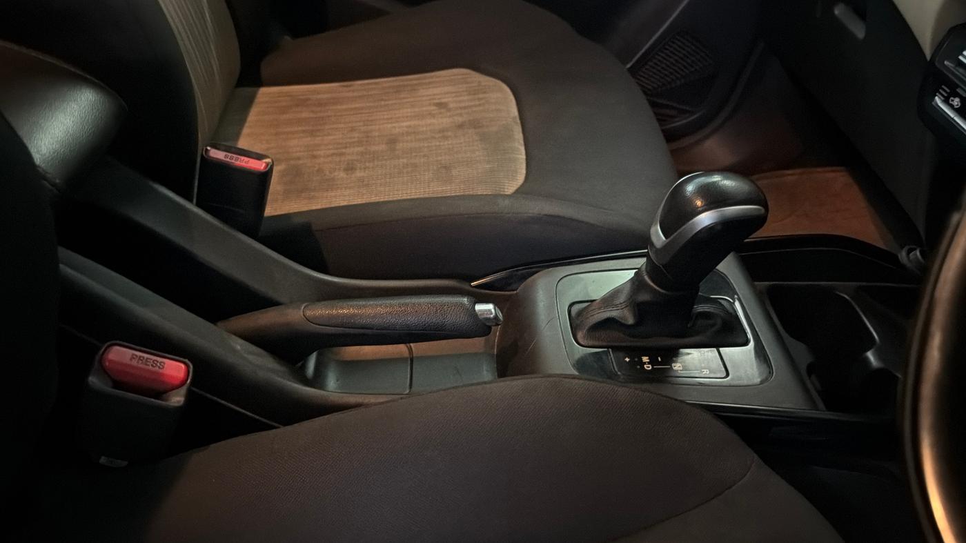 2022 Toyota Glanza V AMT, Petrol, Automatic, 40,777 km, Gear Lever
